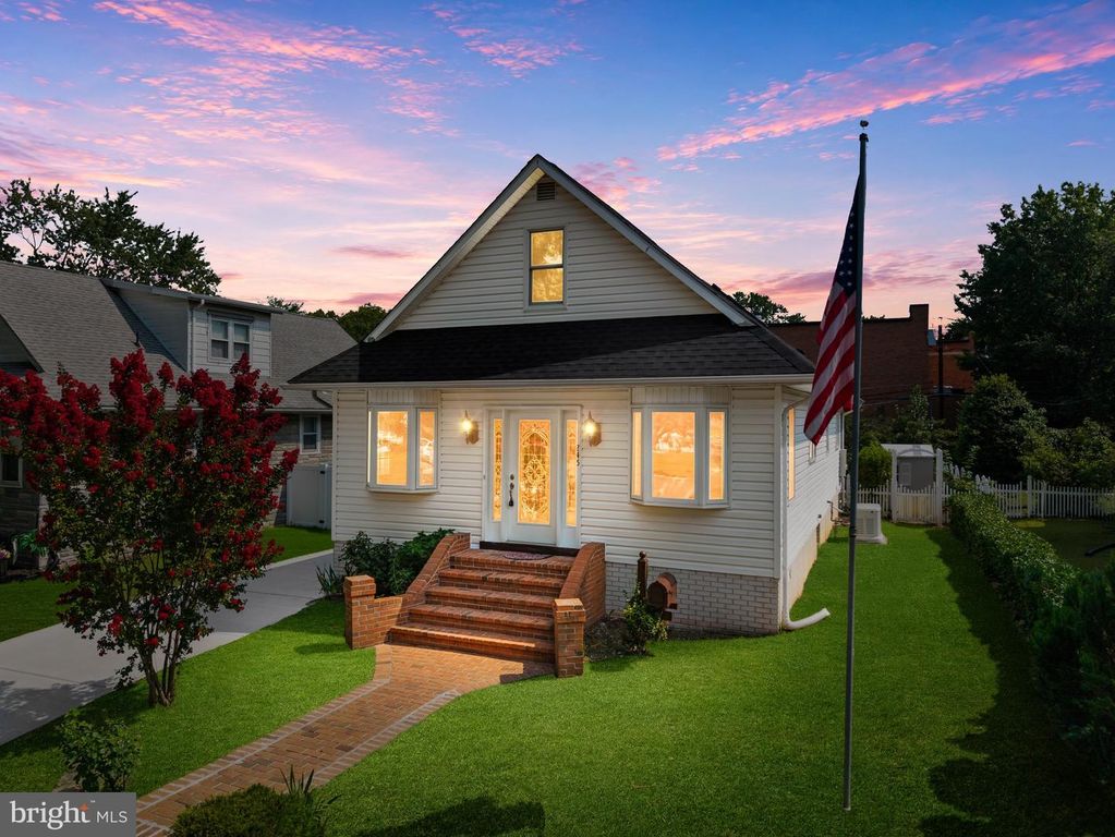 245 S LOGAN AVE, Audubon, NJ 08106