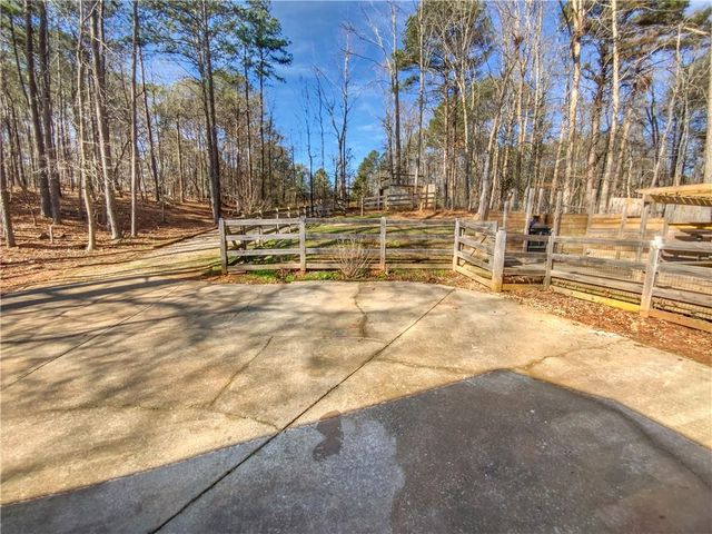 631 Driftwood Drive, Woodstock, GA 30189