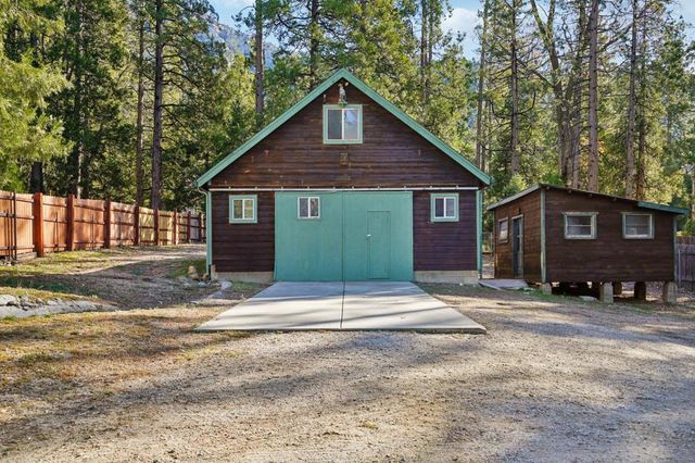 25140 Lodge Road, Idyllwild, CA 92549