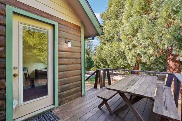 25140 Lodge Road, Idyllwild, CA 92549