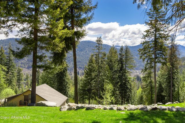 355 Olympic DR, Sandpoint, ID 83864