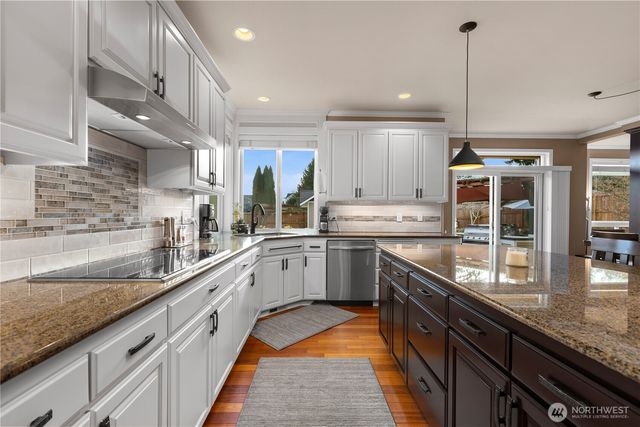 22040 Brier Road, Brier, WA 98036