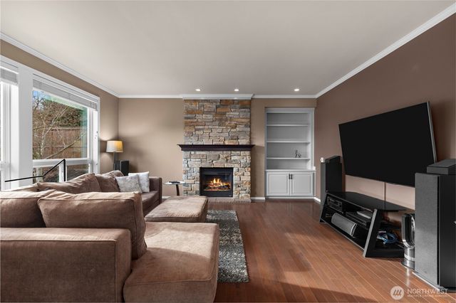 22040 Brier Road, Brier, WA 98036