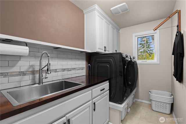 22040 Brier Road, Brier, WA 98036