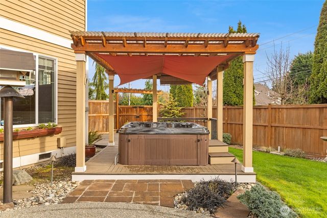 22040 Brier Road, Brier, WA 98036