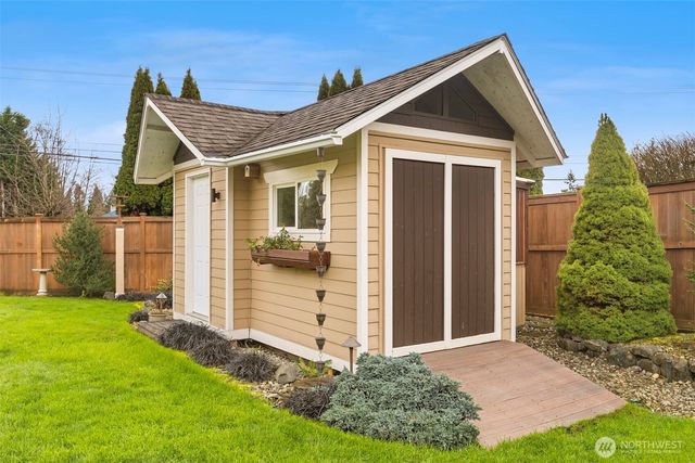 22040 Brier Road, Brier, WA 98036