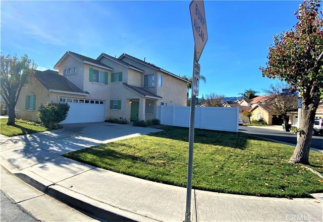 934 Primrose Lane, Corona, CA 92878