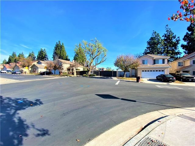 934 Primrose Lane, Corona, CA 92878