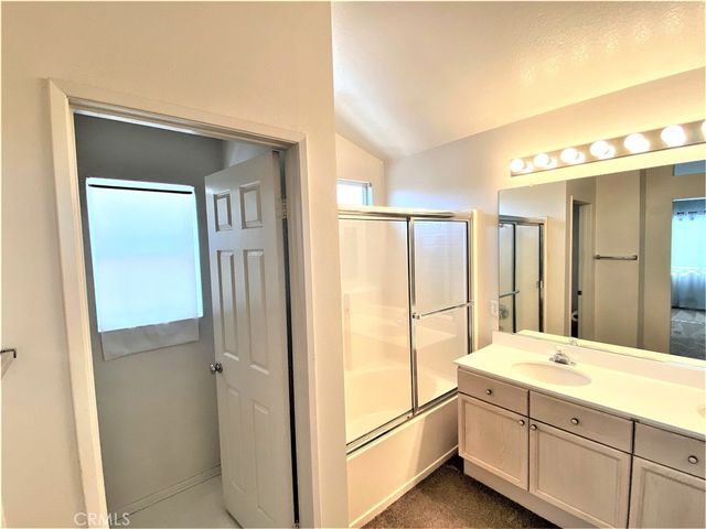 934 Primrose Lane, Corona, CA 92878