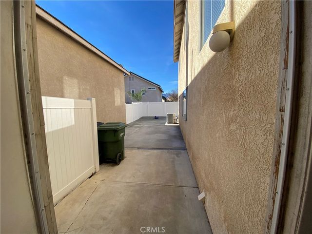 934 Primrose Lane, Corona, CA 92878