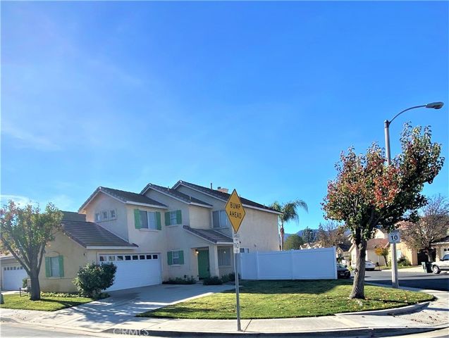 934 Primrose Lane, Corona, CA 92878