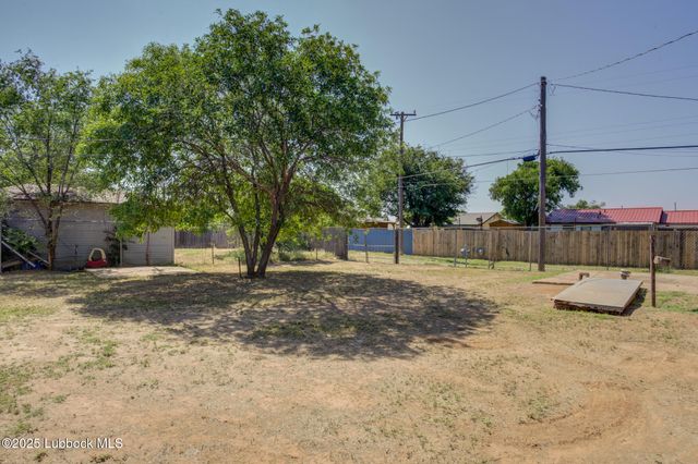 617 39th Street, Lubbock, TX 79404