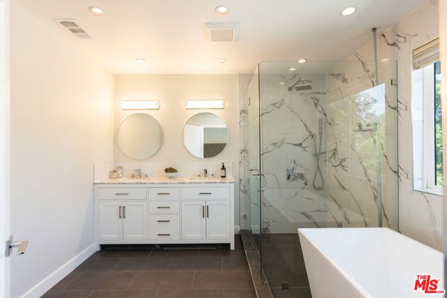 22623 Cavalier Street, Woodland Hills (los Angeles), CA 91364