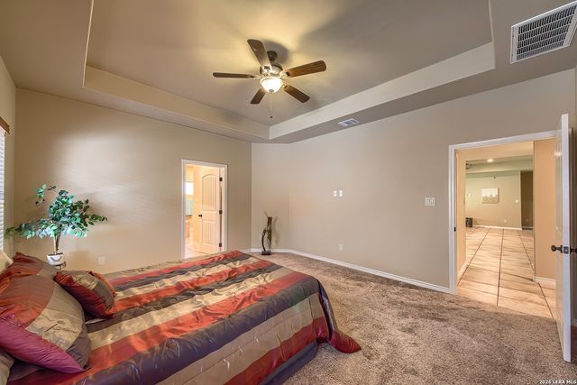 173 CHAMPIONS BLVD, La Vernia, TX 78121