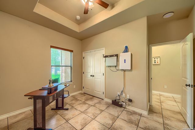 173 CHAMPIONS BLVD, La Vernia, TX 78121