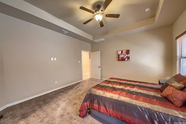 173 CHAMPIONS BLVD, La Vernia, TX 78121