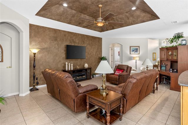 619 NEWHALL LANE, Debary, FL 32713