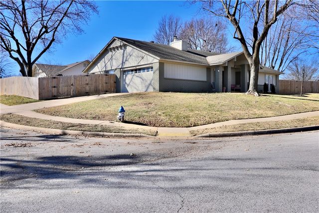 1705 Ridgeview Drive, Springdale, AR 72762