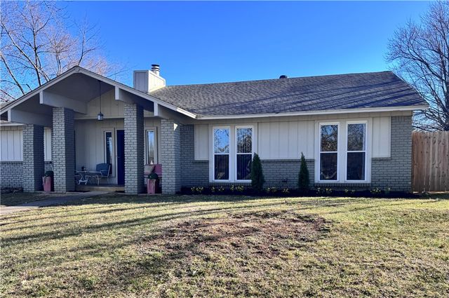 1705 Ridgeview Drive, Springdale, AR 72762