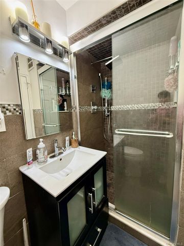 61-20 Grand Central Parkway B 1103, Forest Hills, NY 11375