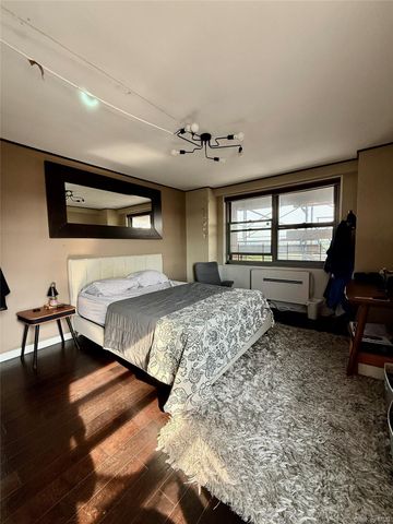 61-20 Grand Central Parkway B 1103, Forest Hills, NY 11375