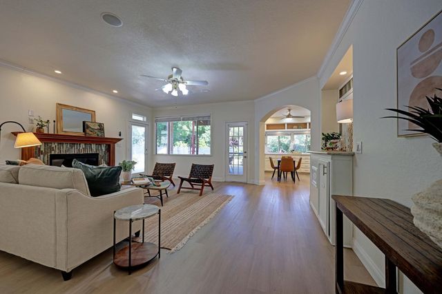 108 Lowney Ct, Folsom, CA 95630