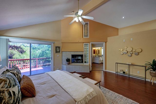 108 Lowney Ct, Folsom, CA 95630