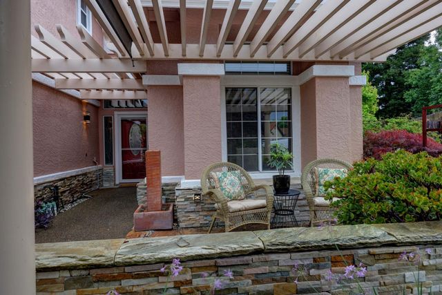 108 Lowney Ct, Folsom, CA 95630