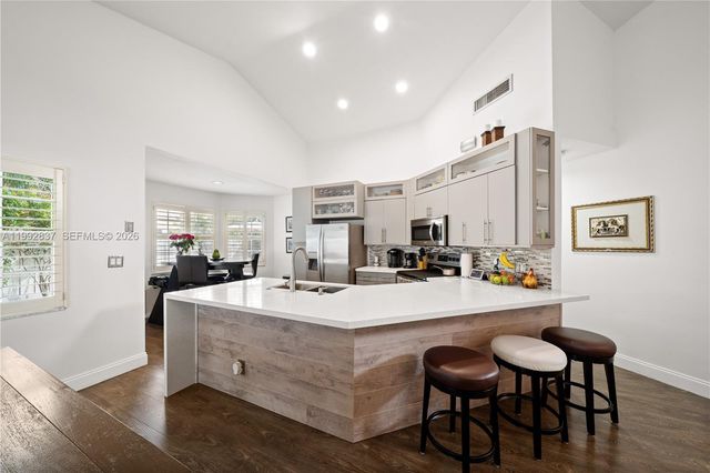 366 Bedford Ave, Weston, FL 33326