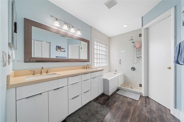 366 Bedford Ave, Weston, FL 33326