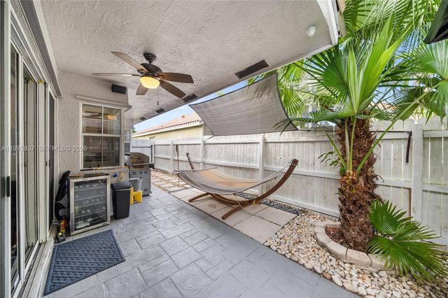 366 Bedford Ave, Weston, FL 33326