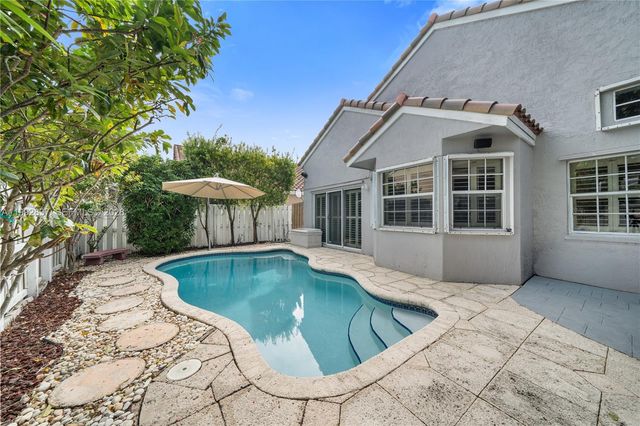 366 Bedford Ave, Weston, FL 33326