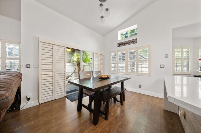 366 Bedford Ave, Weston, FL 33326