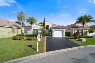 366 Bedford Ave, Weston, FL 33326