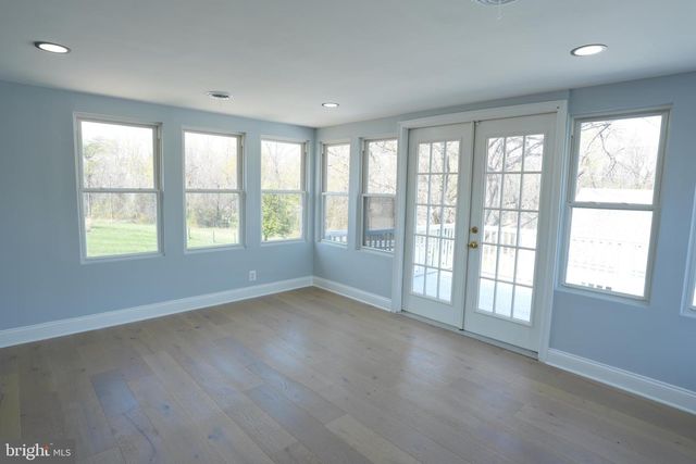 18 MAGNOLIA AVE, Glen Burnie, MD 21061