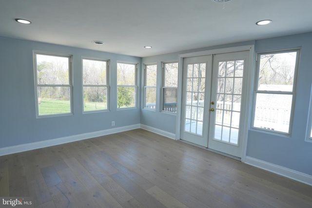 18 MAGNOLIA AVE, Glen Burnie, MD 21061