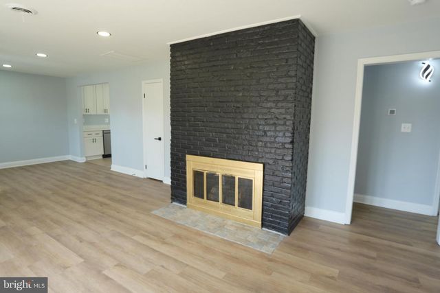 18 MAGNOLIA AVE, Glen Burnie, MD 21061