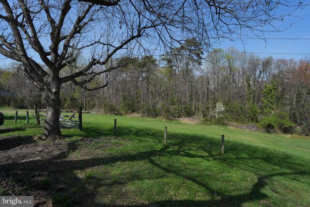 18 MAGNOLIA AVE, Glen Burnie, MD 21061