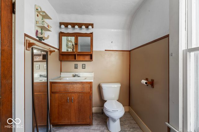 917 S 15th Street, New Castle, IN 47362