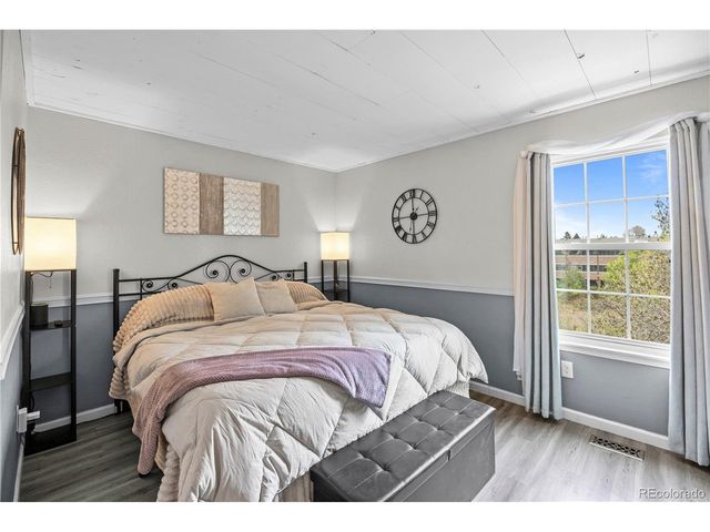 2597 E Nichols Cir, Centennial, CO 80122