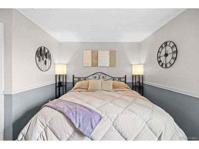 2597 E Nichols Cir, Centennial, CO 80122