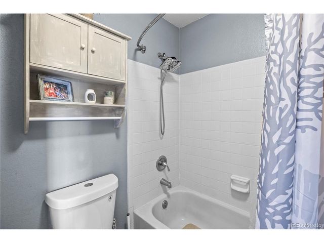 2597 E Nichols Cir, Centennial, CO 80122