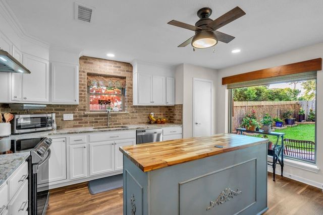 2627 Clear Ridge Drive, Kingwood, TX 77339