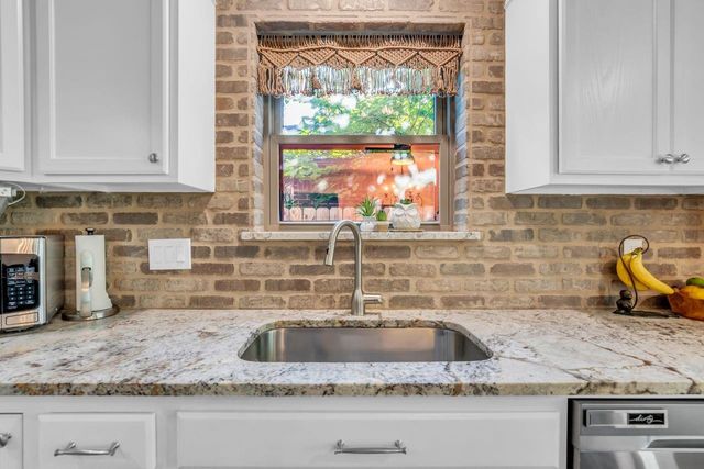 2627 Clear Ridge Drive, Kingwood, TX 77339