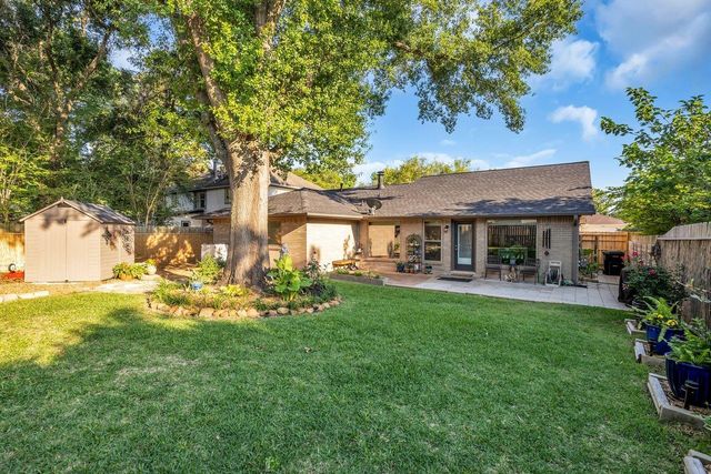 2627 Clear Ridge Drive, Kingwood, TX 77339