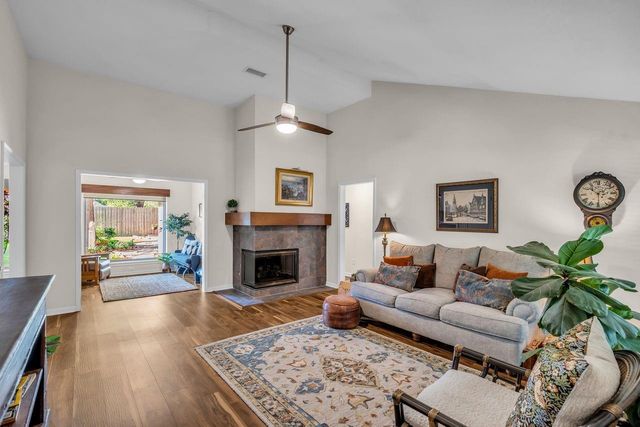 2627 Clear Ridge Drive, Kingwood, TX 77339