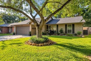 2627 Clear Ridge Drive, Kingwood, TX 77339