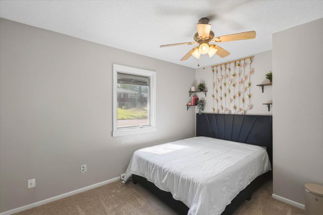 367 CROWN PT, Columbia, MO 65203