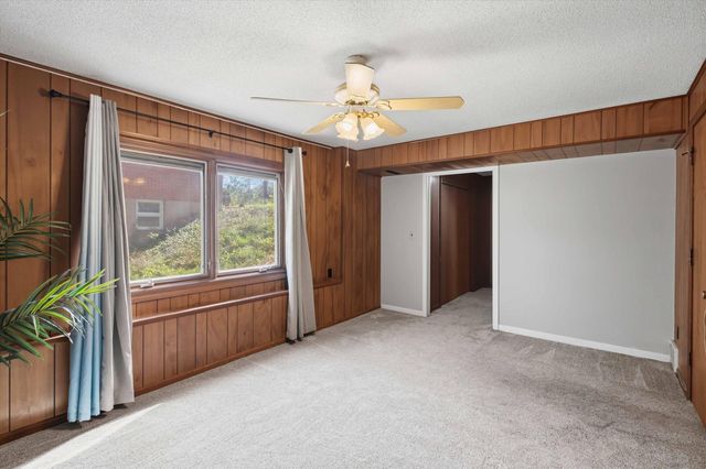 367 CROWN PT, Columbia, MO 65203