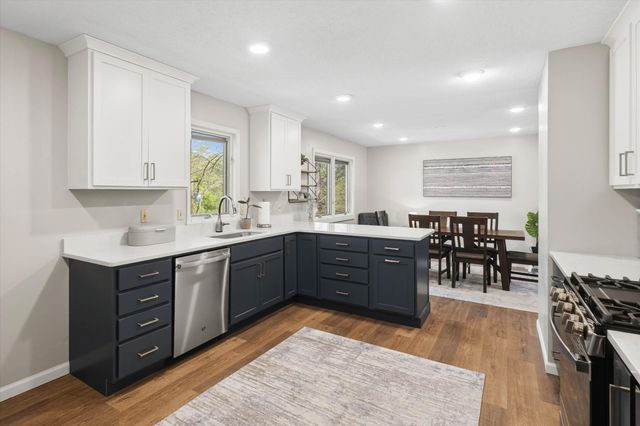 367 CROWN PT, Columbia, MO 65203